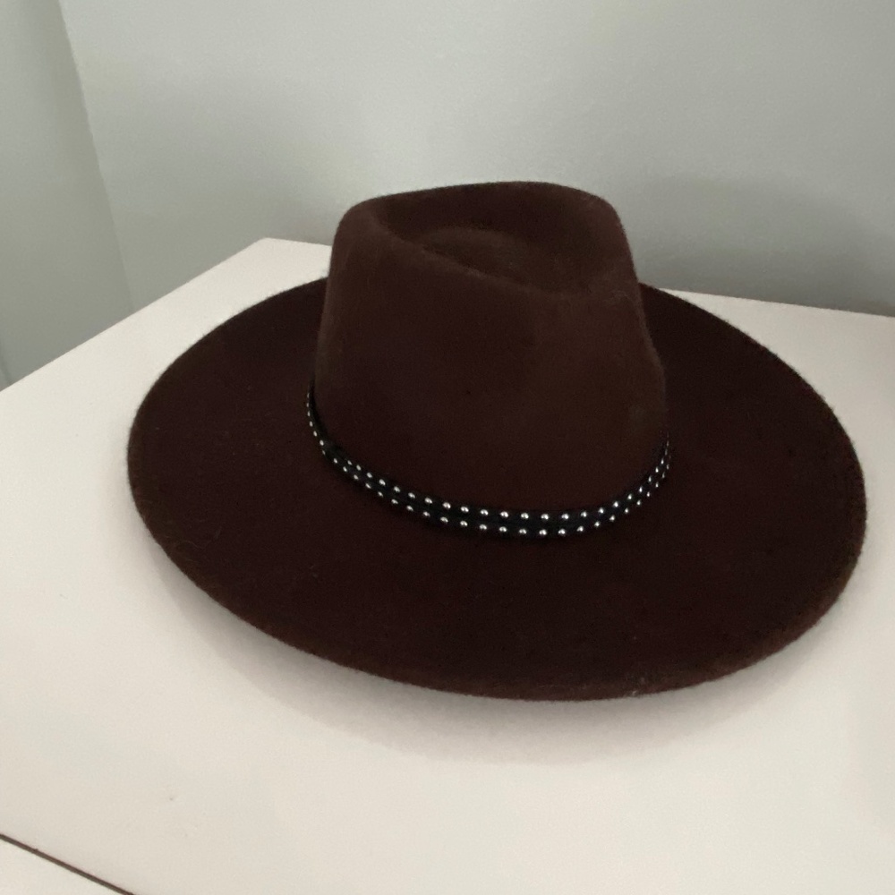 NWT Pinched Felt Panama Hat. Gallery Wall Hat